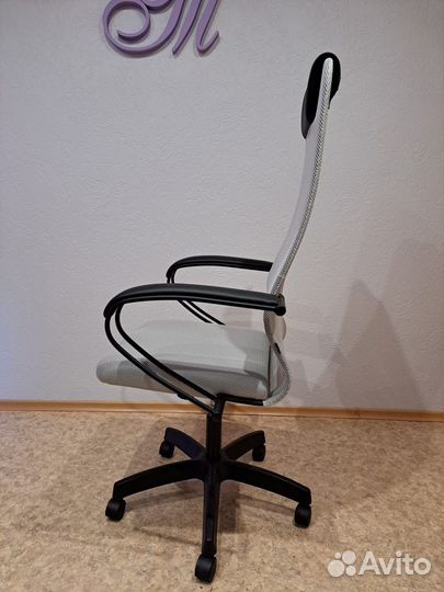 Компьютерное кресло