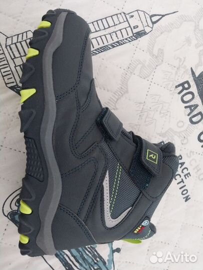 Ботинки для мальчика размер 34 (22,3 см.)