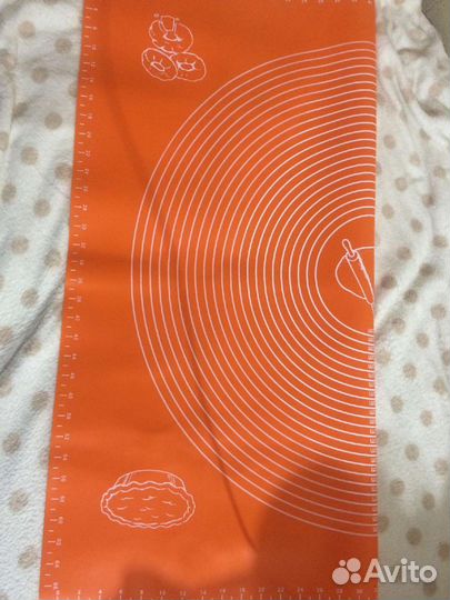 Силиконовая доска и каталка для хозяюшек