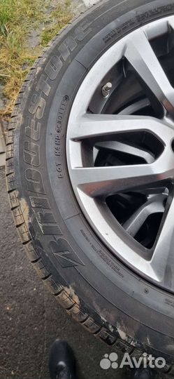 Bridgestone Dueler H/L 33 225/60 R18