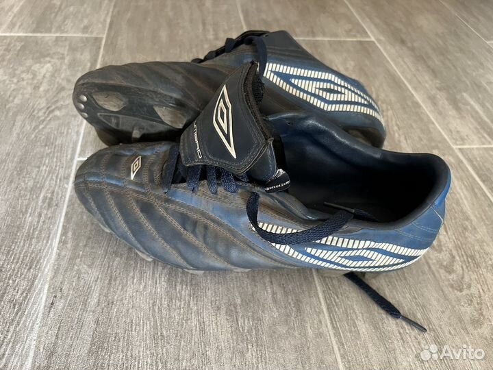 Футбольные бутсы 42 размер umbro