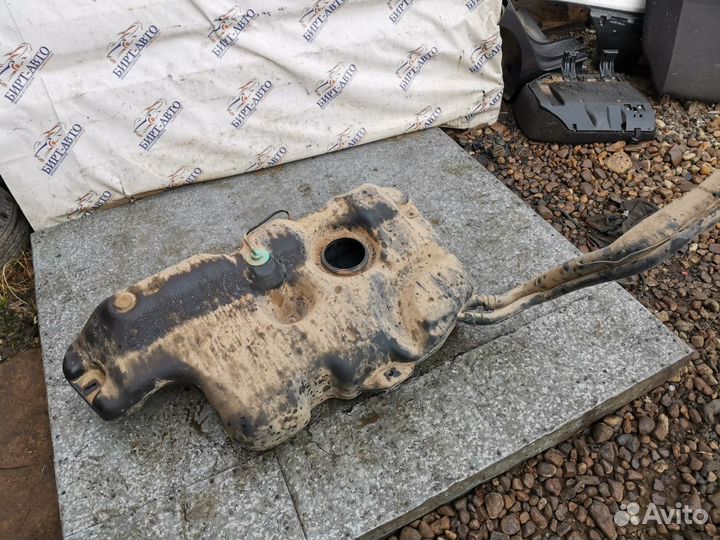 Бензобак Renault Logan 1