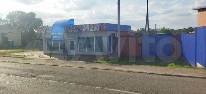 Торговое помещение 100 кв.м с Зем Уч 5 соток