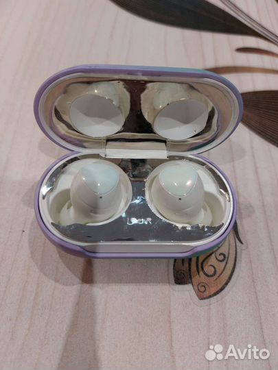 Беспроводные наушники samsung buds plus