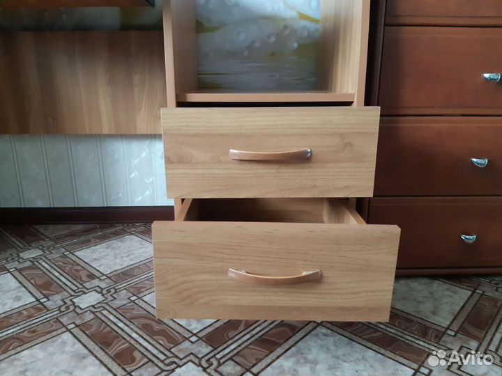 Письменный стол