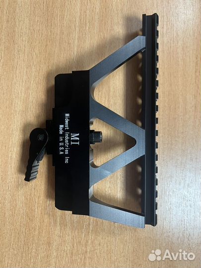 Низкий боковой быстросъемный кронштейн