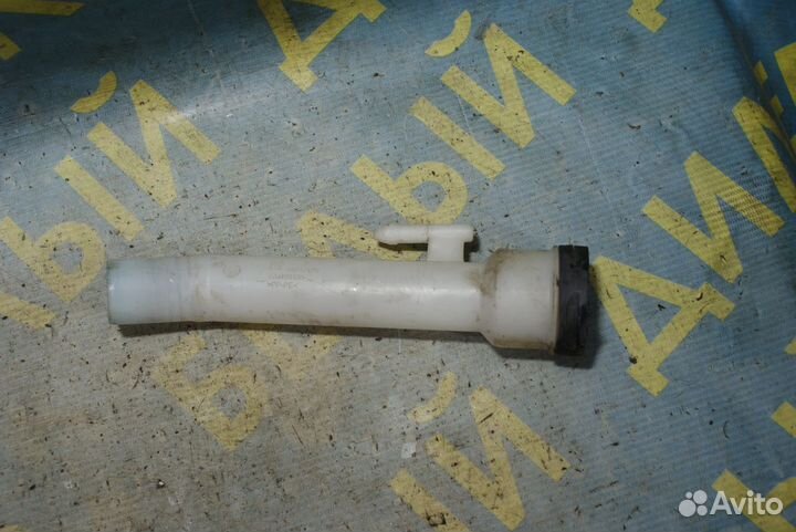 Заливная горловина бачка омывателя Chevrolet Cruze