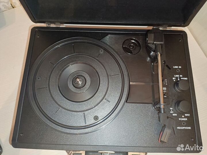 Виниловый проигрыватель Ritmix LP-120B