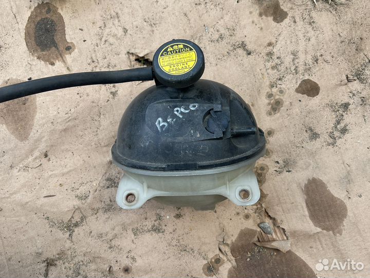 Расширительный бачок на toyota corolla verso