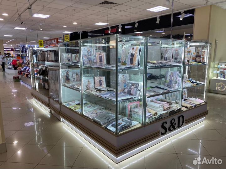 Торговый остров с домашней одеждой