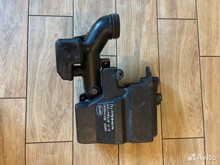 Резонатор воздушного фильтра Kia Ceed 2 Jd С 2012