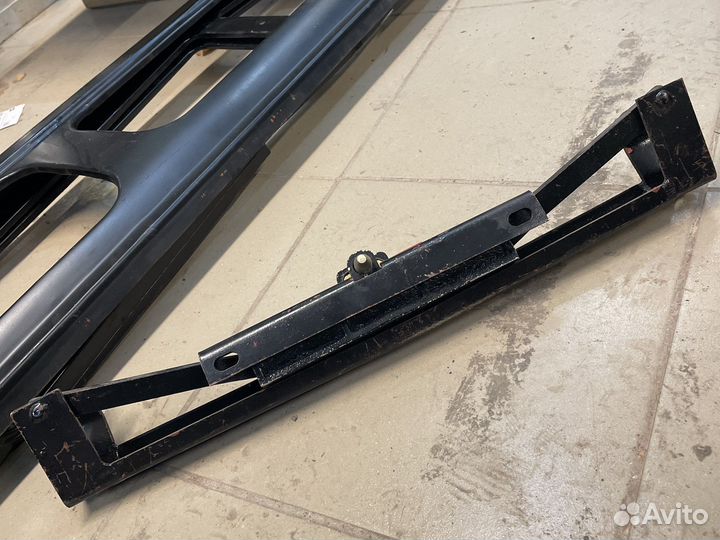 Механизм открывания люка раф 22038