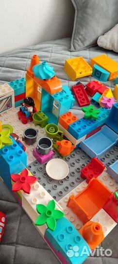 Конструктор lego duplo огромный