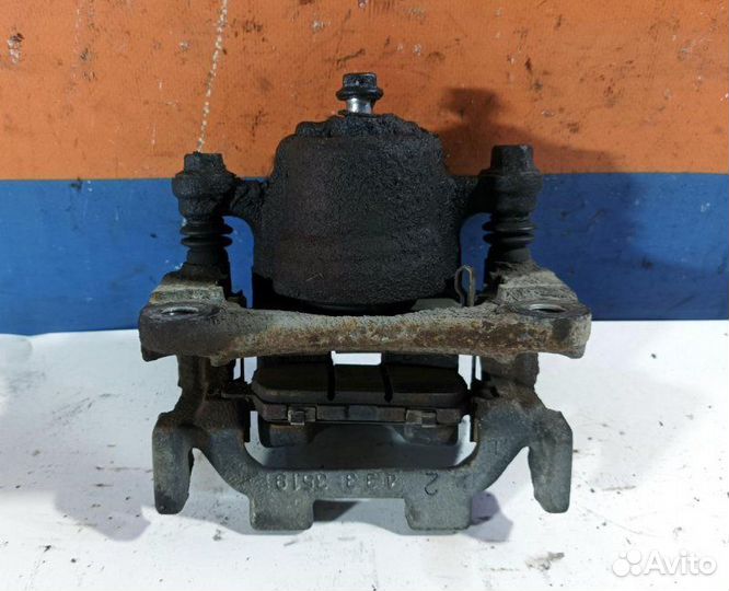 Суппорт тормозной задний правый Infiniti Ex/Qx50