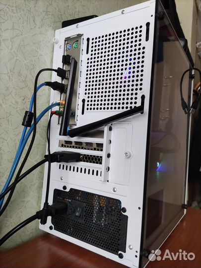 Игровой пк (1070 Ti 8Gb + Xeon E5-2666v3 + 16Gb)