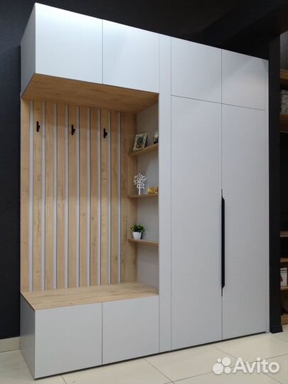 Прихожая распашная на заказ за 10 дней