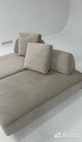 Диван со спальным местом 2700х1650 мм