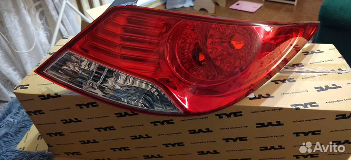 Фонарь задний правый solaris