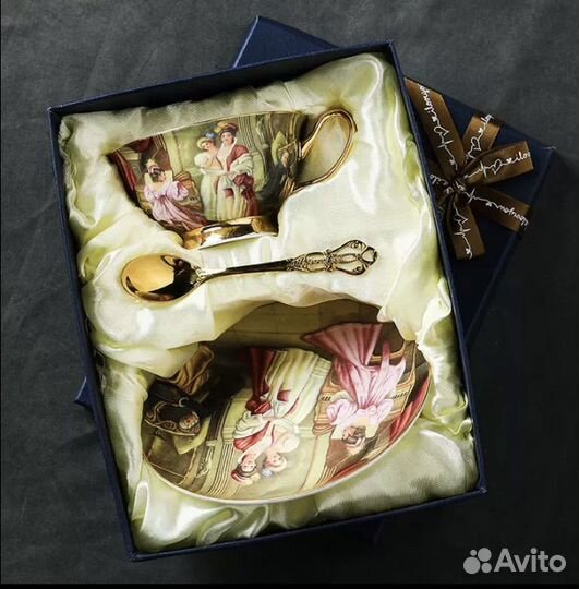 Винтажные чайные пары из костяного фарфора