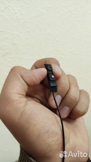 Микронаушник с выводным микрофоном