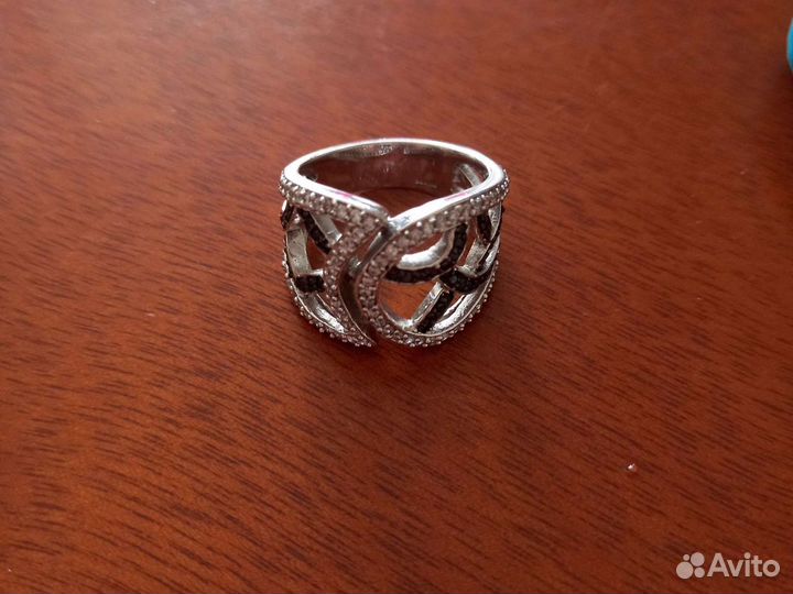 Серебряное кольцо женское