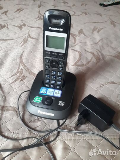 Радиотелефон Panasonic KX-TG2521RUT-Рабочий