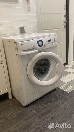 Стиральная машина (нерабочая)