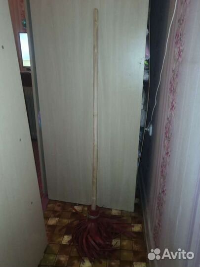 Карновальный костюм Бабы Яги с метлой