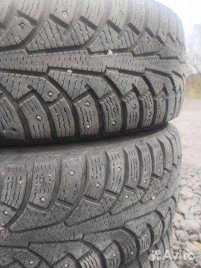 Nokian Tyres Hakkapeliitta 5 215/60 R16 26M