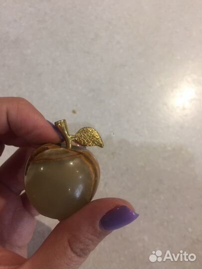 Яблоко из оникса