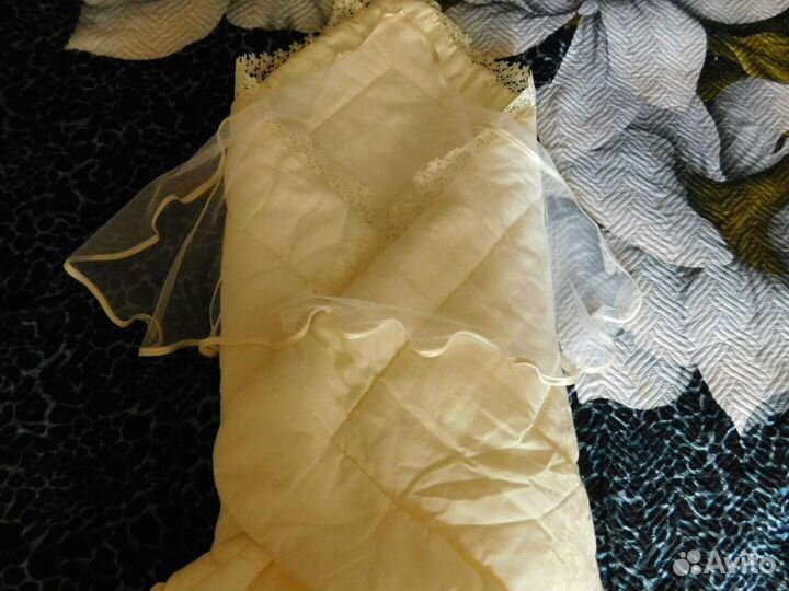 Продам одеяло-конверт на выписку