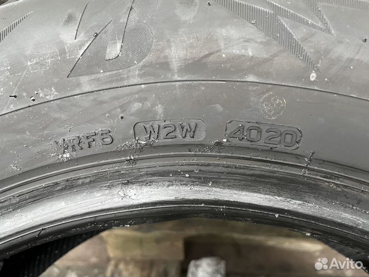 Bridgestone Blizzak LM-005 225/65 R17