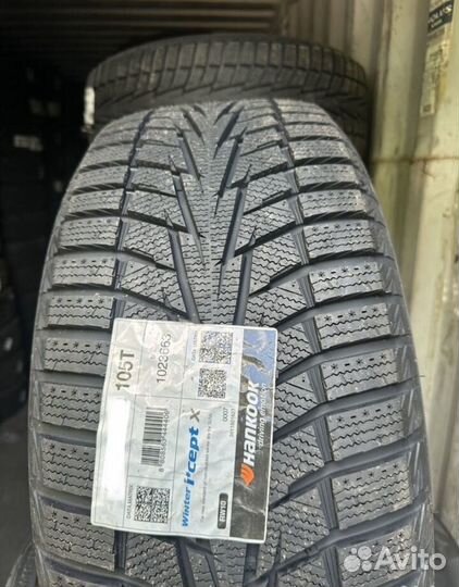 Hankook Winter I'Cept X RW10 275/40 R20 106T