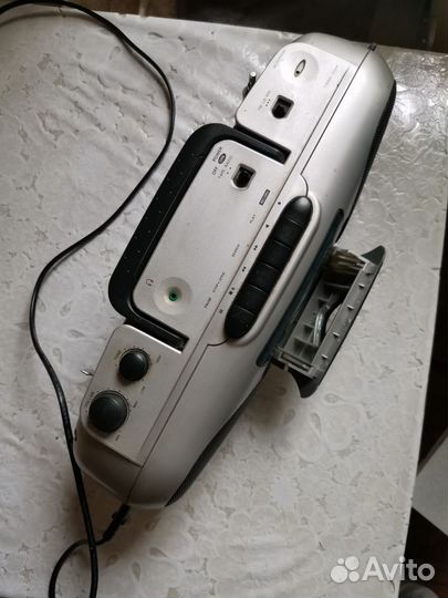 Магнитофон Philips AQ5150
