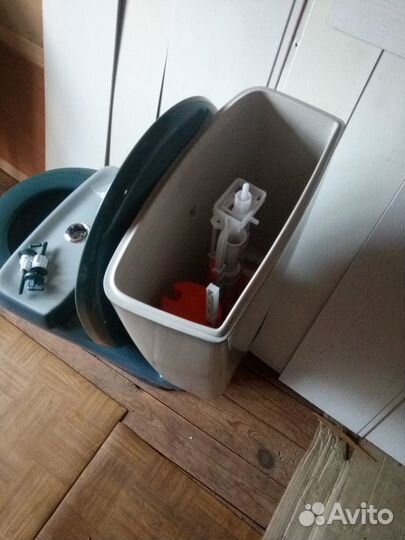 Продаю унитаз