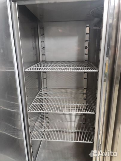 Холодильный шкаф