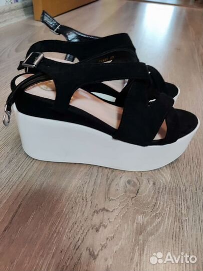 Босоножки женские 38 размер