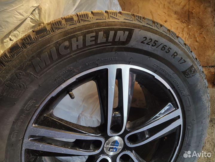 Michelin X-Ice North 4 SUV 225/65 R17 106T