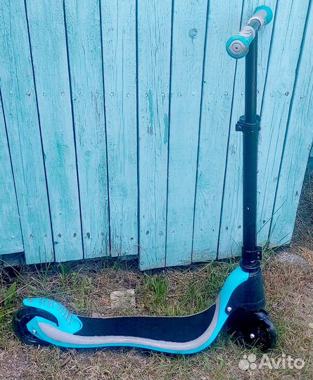 Самокат Kreiss, Беговел Trix, Каталка Fisher-Price