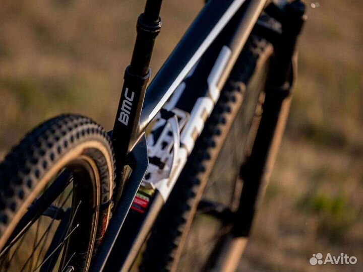 Карбоновый BMC Twostroke 01 Four 2021 (Швейцария)