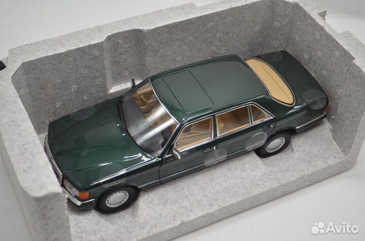 1/18, Mercedes-Benz 560 SEL (V126) Malachit, Norev