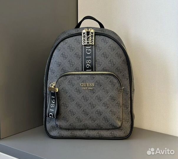 Рюкзак женский guess