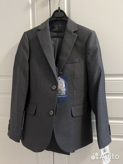 Костюм тройка для мальчика 122 128