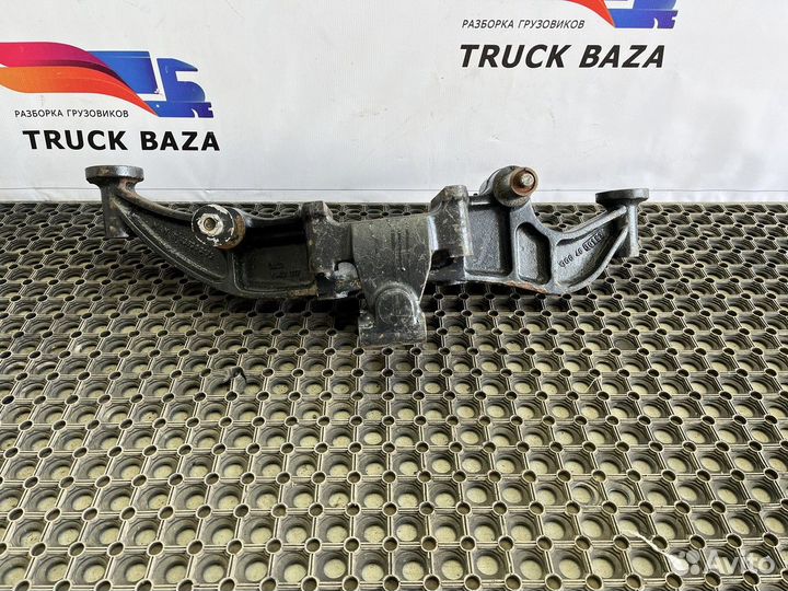 Кронштейн пневморессоры задний левый