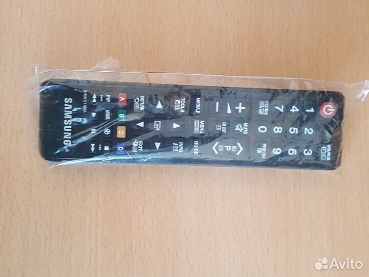 Монитор телевизор Samsung t24d590ex