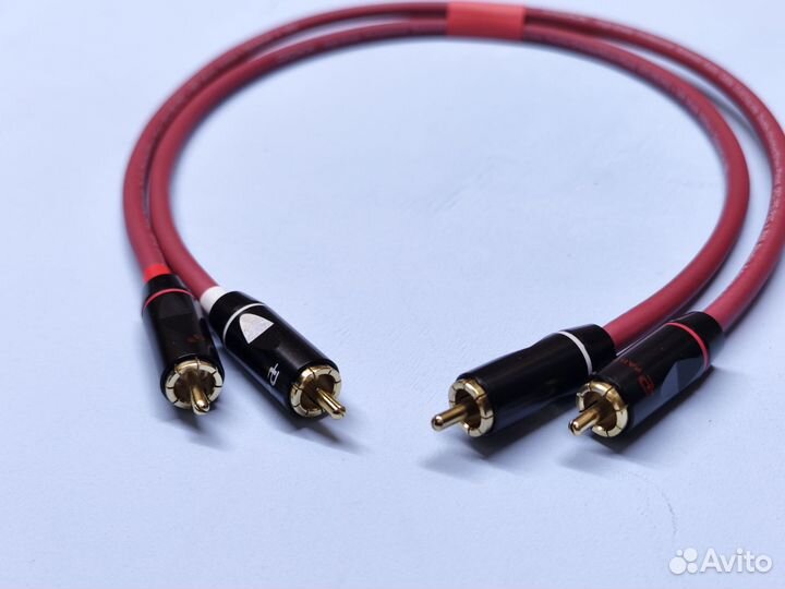 Посеребреный межблочный кабель daxx Hi-end