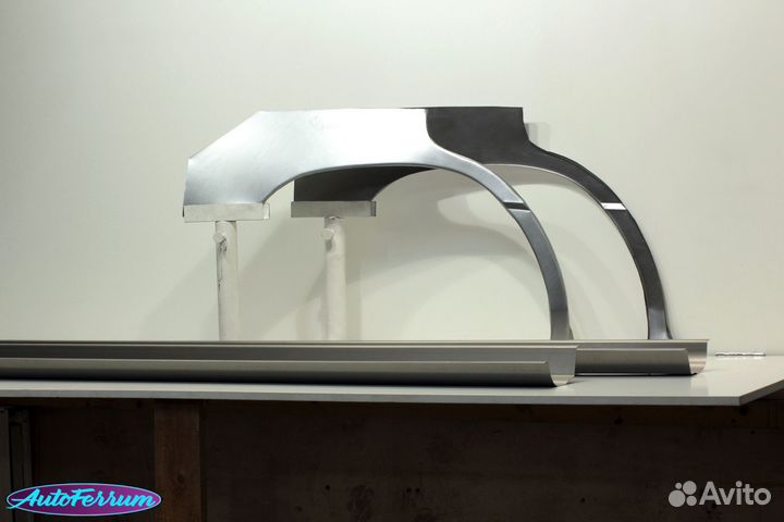 Subaru Forester 1 SF кузовные пороги и задние арки