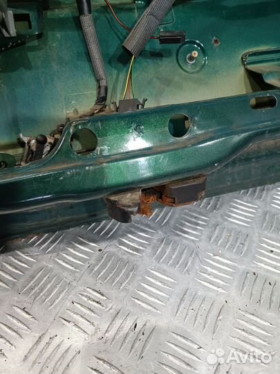 Замок багажника для Volkswagen Polo 1998