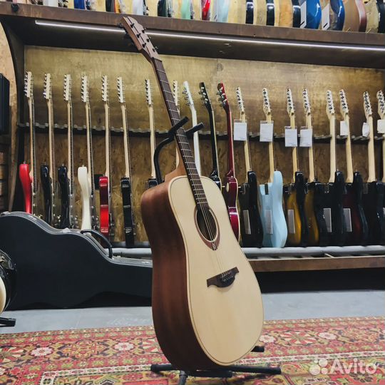 Акустическая гитара Lag Tramontane T70D China 2022