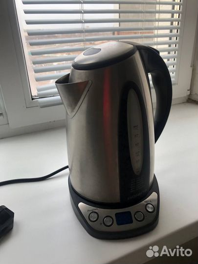 Чайник электрический Polaris